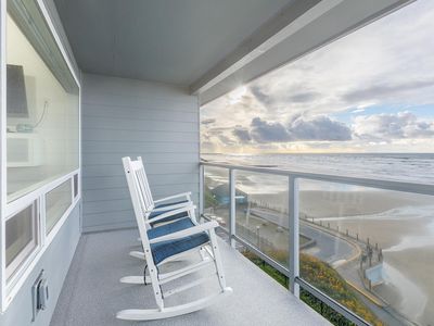 507 NW Alpine St APT 303, Newport, OR, 97365