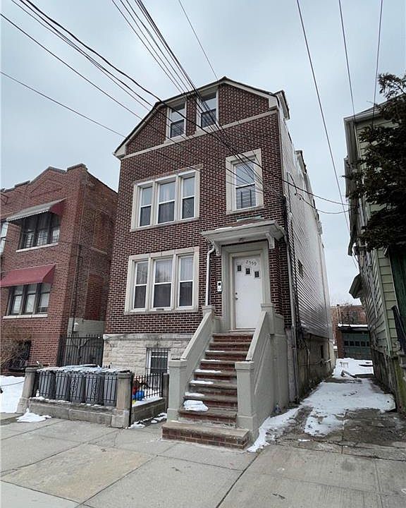 1st image of 2559 Radcliff Ave