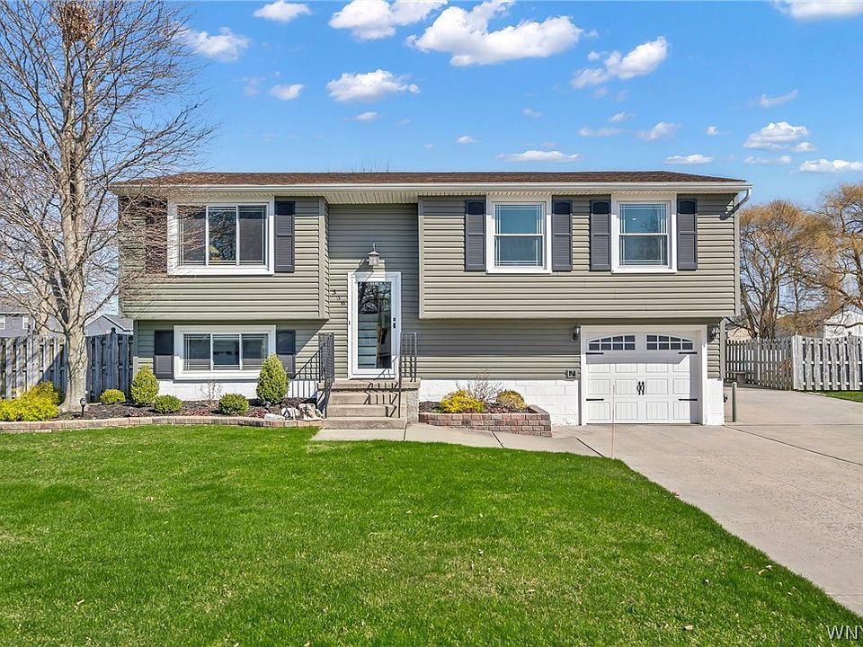 1st image of 336 Laurie Ln