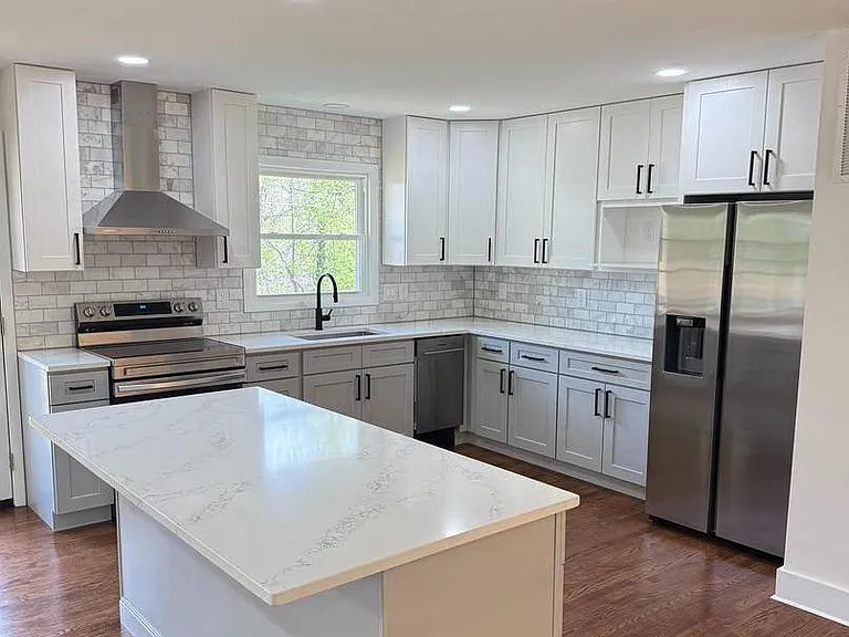 5388 Dumfries Rd — Photo 2