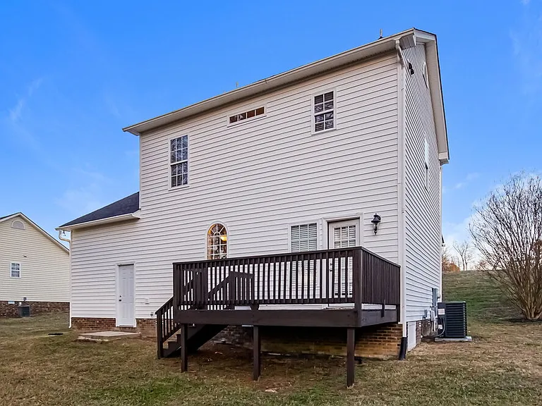 662 Landing View Dr — Photo 17