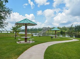 450 Mizzenmast Ct, Montgomery, TX 77316