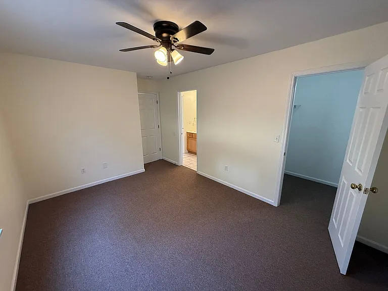 1326 N Frideriki Dr — Photo 10