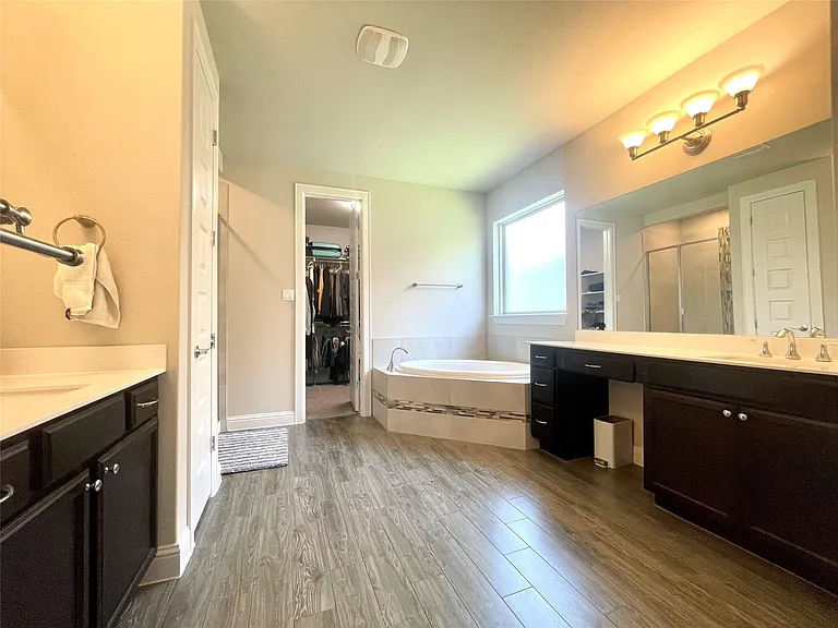 6829 Brindisi Pl — Photo 21