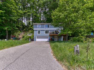 17341 Rolling Dunes Dr, West Olive, MI 49460
