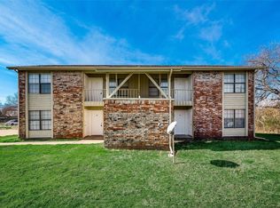 218 Renfro St #B, Grand Prairie, TX 75051
