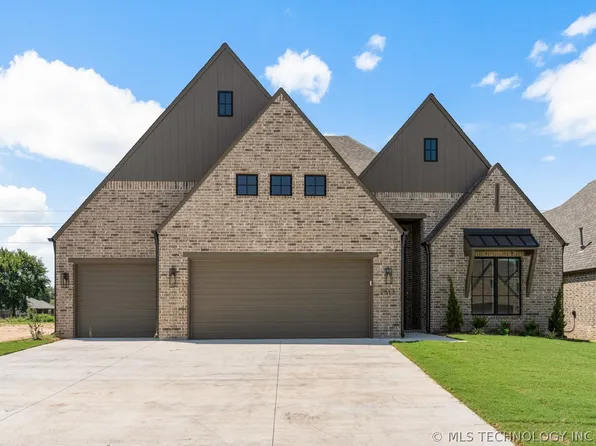 2513 W Twin Oaks St, Broken Arrow, OK 74012