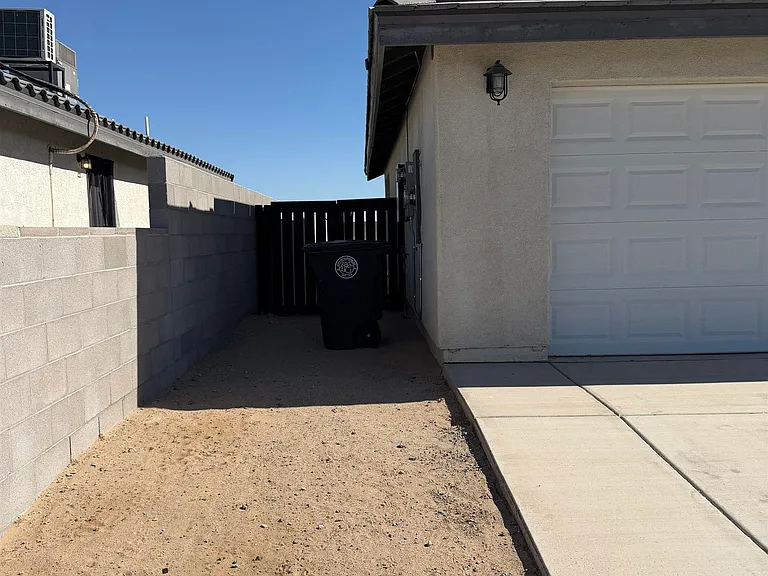 4792 E Udall Ln — Photo 3