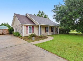 610 Waveland Ave, Waveland, MS 39576