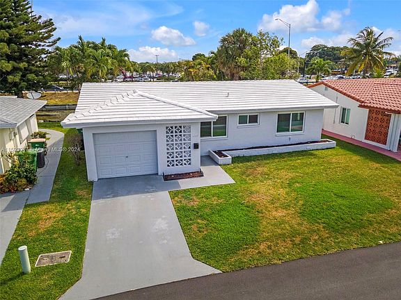 5th image of 4209 NW 49th Dr