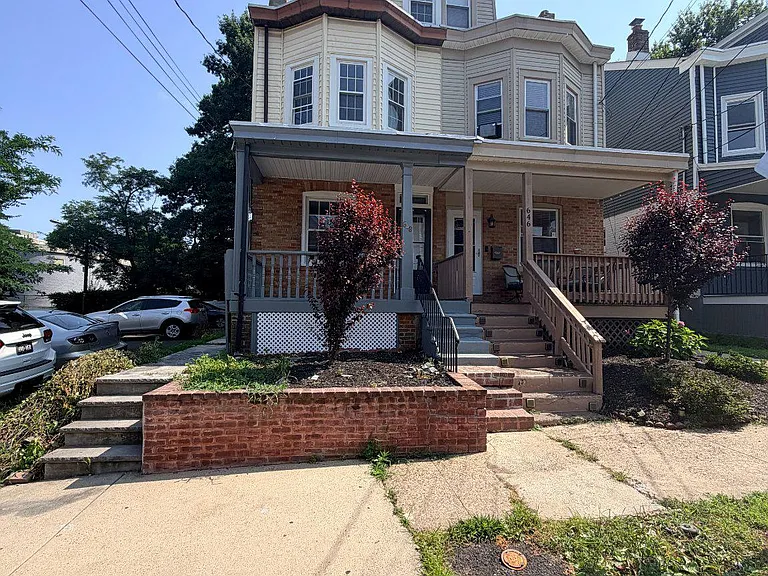 648 Edgewood Ave — Photo 1