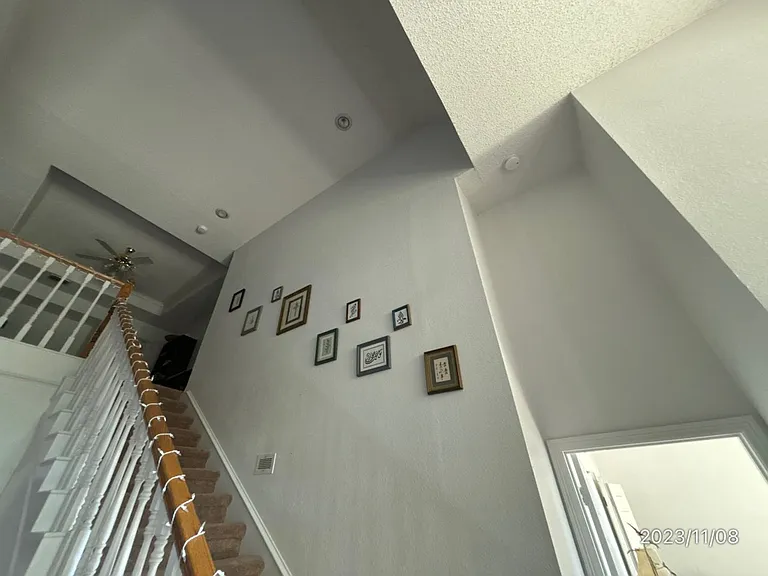 3101 Crickett Dr — Photo 2