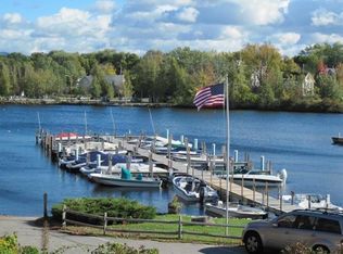 35 Bay St, Wolfeboro, NH 03894