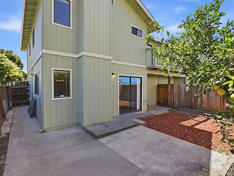 498B Beck St — Photo 19