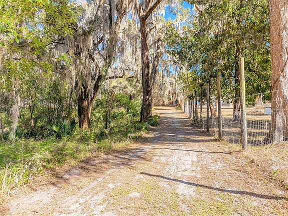 3rd image of 2095 Stone Rd #68