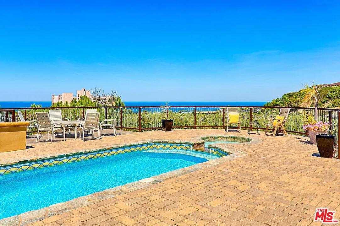 3 bed, 3.5 bath, 3729 sqft, $35,000 — Photo 3