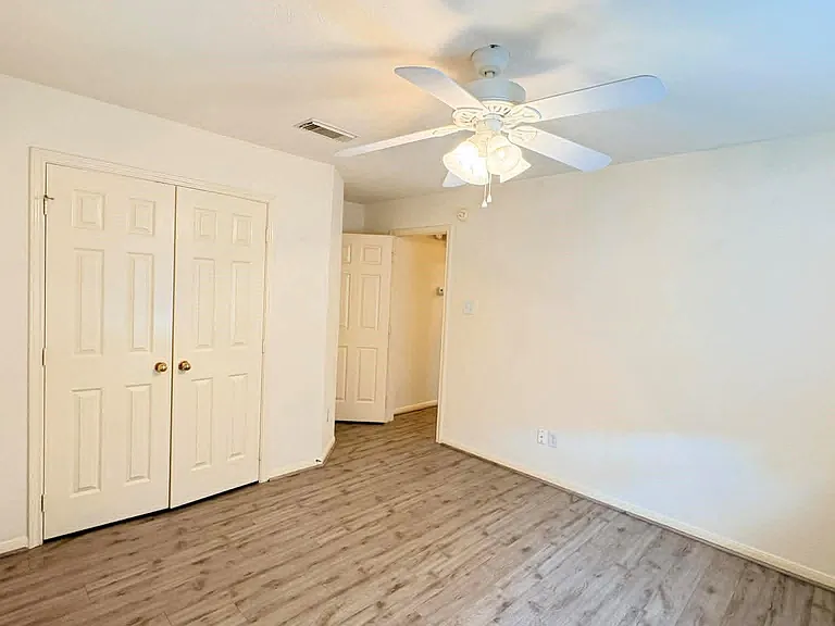 12918 Stratford Mill Ln — Photo 11
