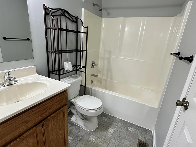 2914 Patrick Ave #B — Photo 13