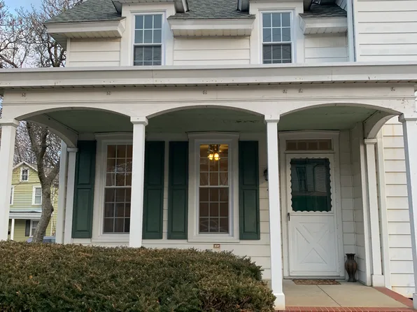 43 S Railroad St, Hummelstown, PA 17036
