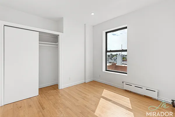 Rented by Mirador Real Estate | media 4