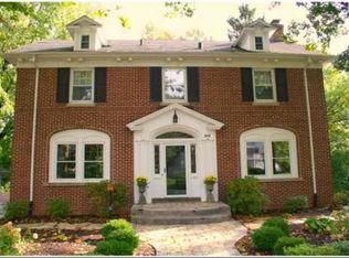 237 Ridgewood Ave, Davenport, IA 52803