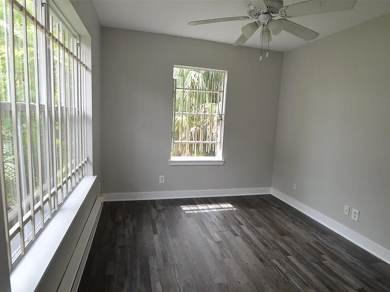2712 Holman St #B — Photo 7