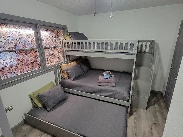 810 N Humphreys St — Photo 39