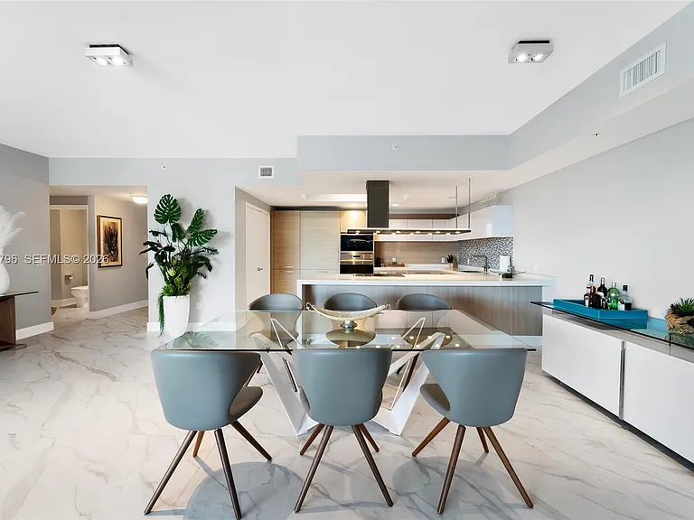 17111 Biscayne Blvd #307 — Photo 7