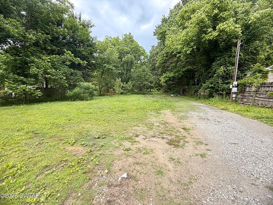 2nd image of 117 Lower Brownsville Rd