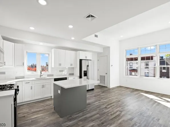 85 4th Ave APT 3A, Newark, NJ 07104