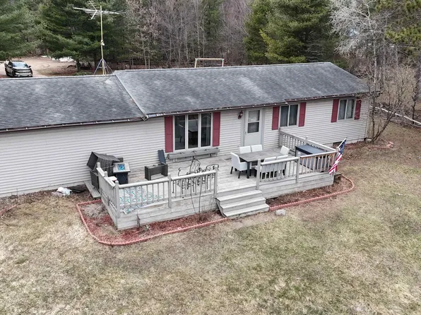 N1240 Otter Ponds Ln, Keshena, WI 54135