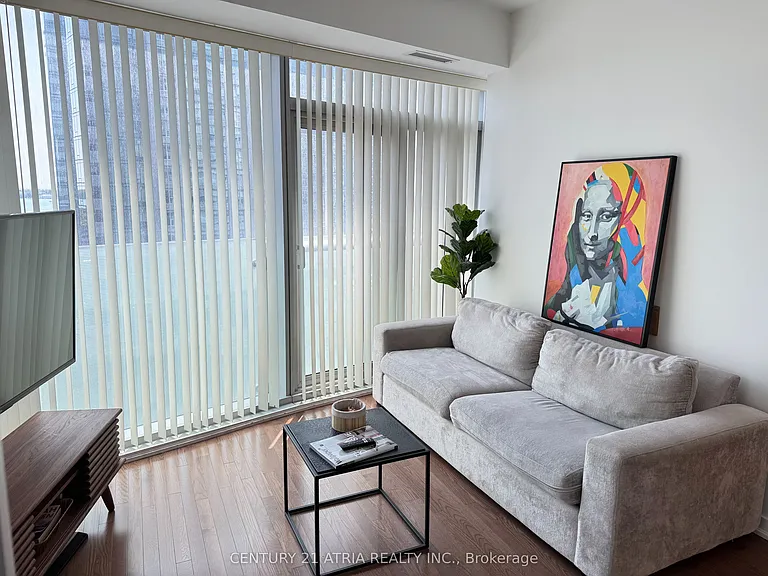 14 York St #1002 — Photo 8