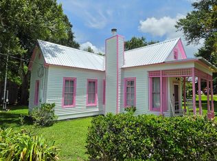624 Houston St, New Ulm, TX 78950