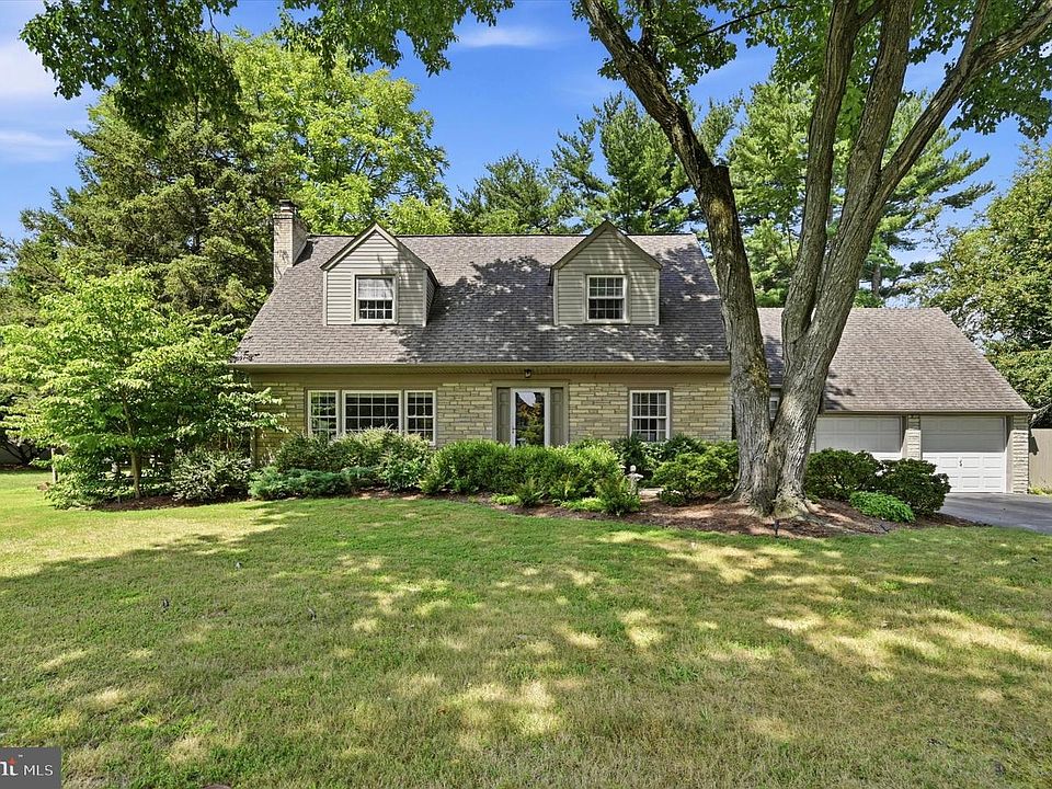 1st image of 817 Ridge Ln