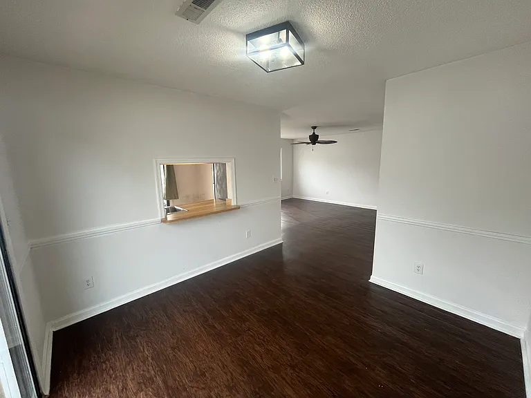 1411 Turkey Ridge Rd #D — Photo 4