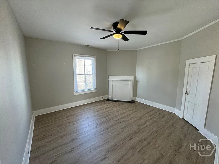 1112 E Anderson St — Photo 11