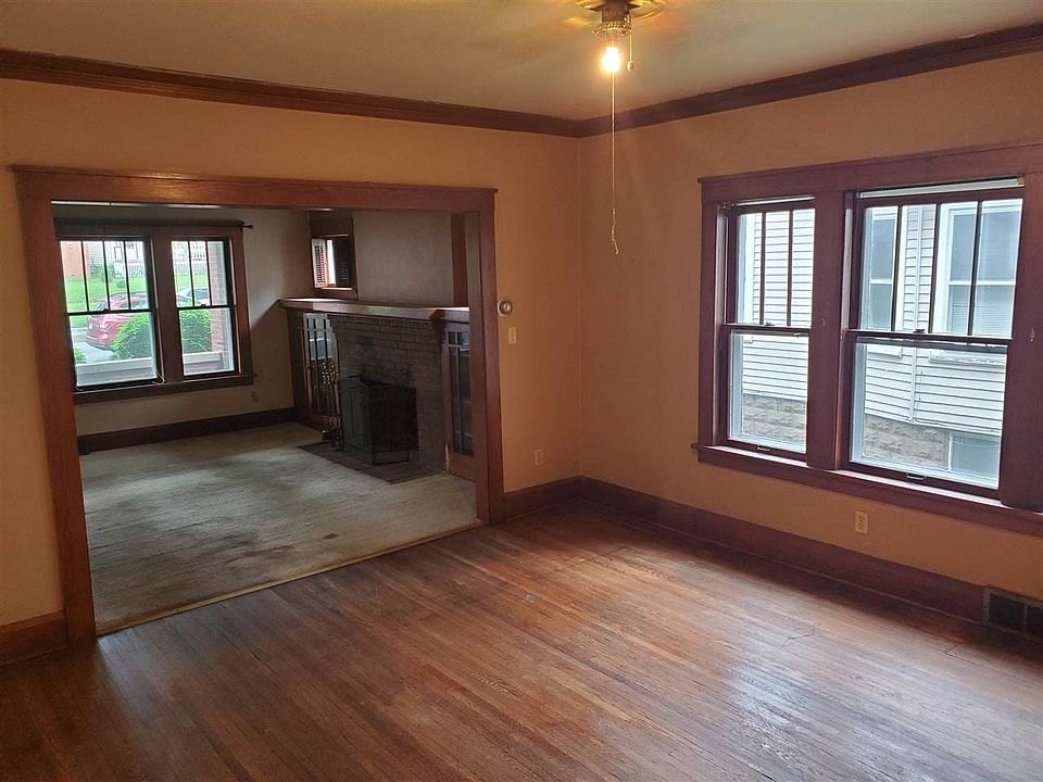 2nd image of 1615 5th Ave