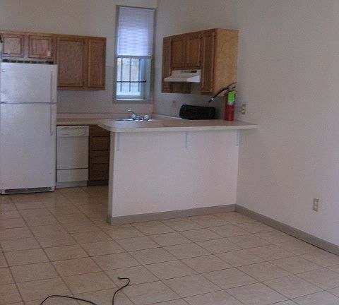 2nd image of 1840 N Willington St #1