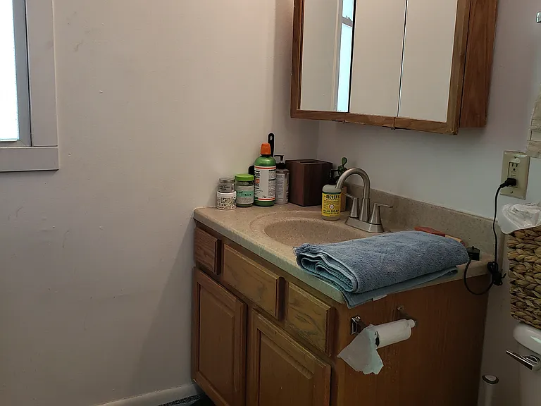 816 E Johnson St — Photo 9