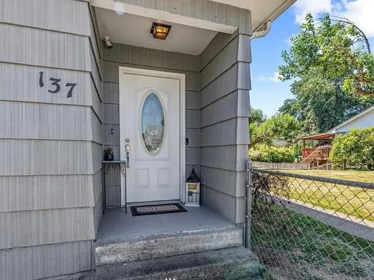 137 Aden St SW — Photo 6