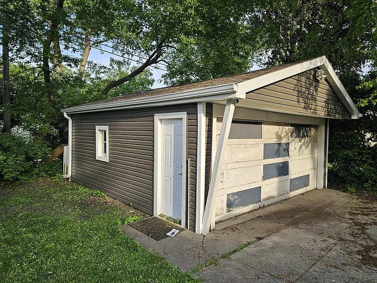 213 S Lake St #1 — Photo 14