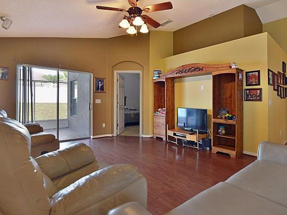 4th image of 4732 Aguila Pl