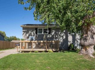 4833 50th Ave, Moline, IL 61265
