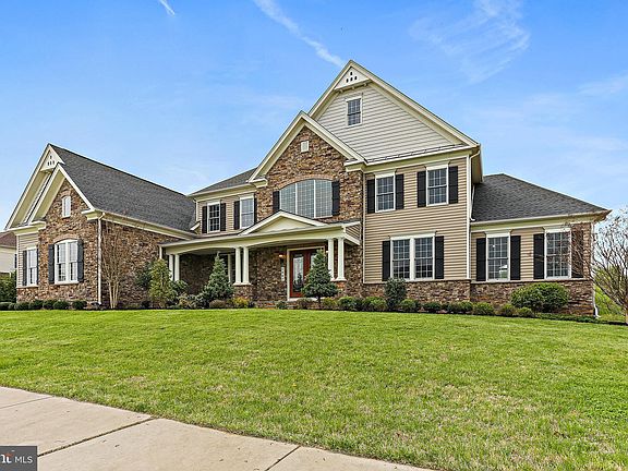 3rd image of 2847 Seabiscuit Dr
