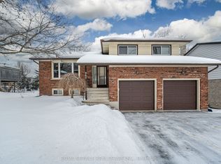 962 Golfview Rd, Peterborough, ON K9J7W4