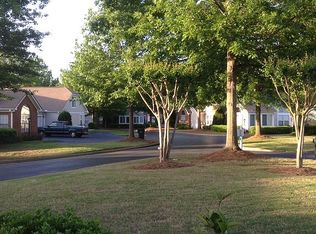 3704 Vineyards Lake Cir NW, Kennesaw, GA