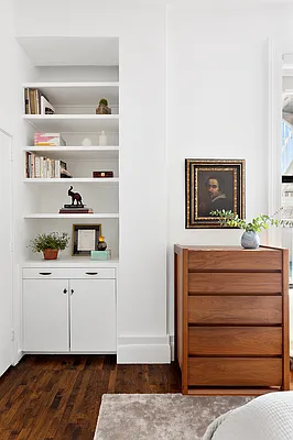 Sold by Compass | media 9