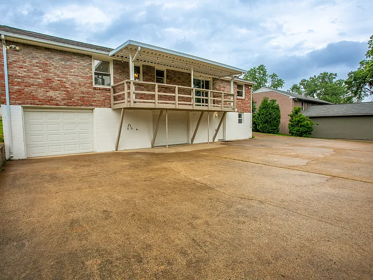 4714 Trousdale Dr — Photo 11