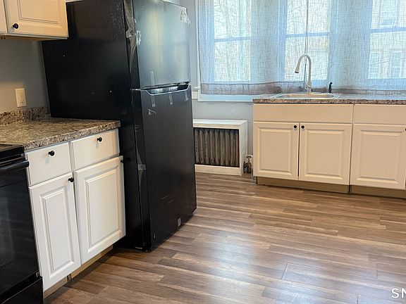 5th image of 45 Prospect St