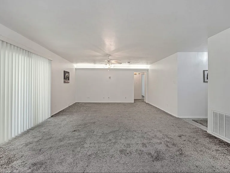 1102 E Rutgers Ln — Photo 17